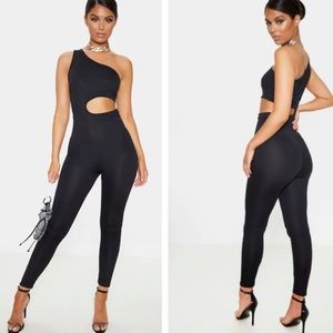 Prettylittlething | Size 2 | Black